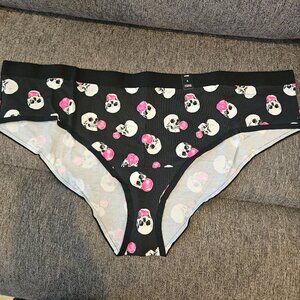 Torrid Cotton Hipster Bubble Gum Skull Panty size 4x